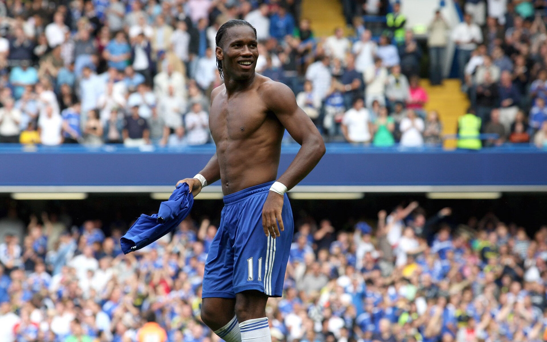 湖人后场新组合浓眉拉塞尔擦出火花，湖人榜眼拉塞尔